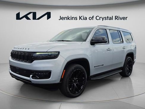 Used 2024 Jeep Wagoneer Series II AWD/4WD image 16