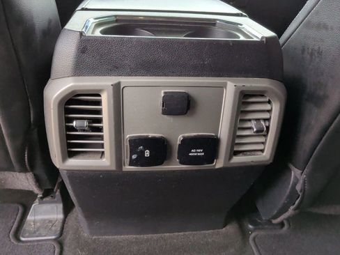 Used 2017 Ford F350 Lariat w/ Chrome Package image 36