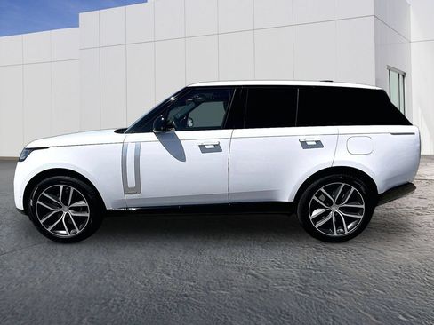 Used 2025 Land Rover Range Rover Autobiography AWD/4WD image 2