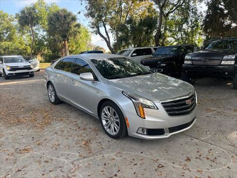 Used 2018 Cadillac XTS Luxury image 4