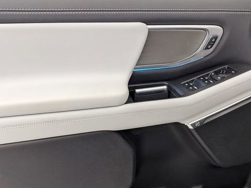 New 2025 Ford Expedition Platinum image 27