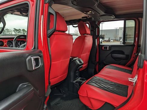 Used 2021 Jeep Gladiator Mojave w/ Trailer Tow Package image 40