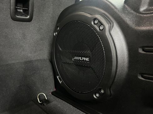 Used 2022 Jeep Wrangler Unlimited Sahara w/ Cold Weather Group image 9