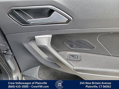 Used 2023 Volkswagen Tiguan SE R-Line FWD image 46