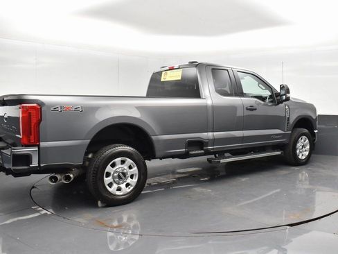 Used 2024 Ford F250 XLT image 6