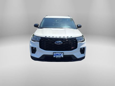Used 2025 Ford Explorer ST AWD/4WD image 5