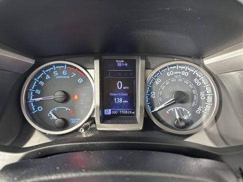 Used 2018 Toyota Tacoma SR5 image 17