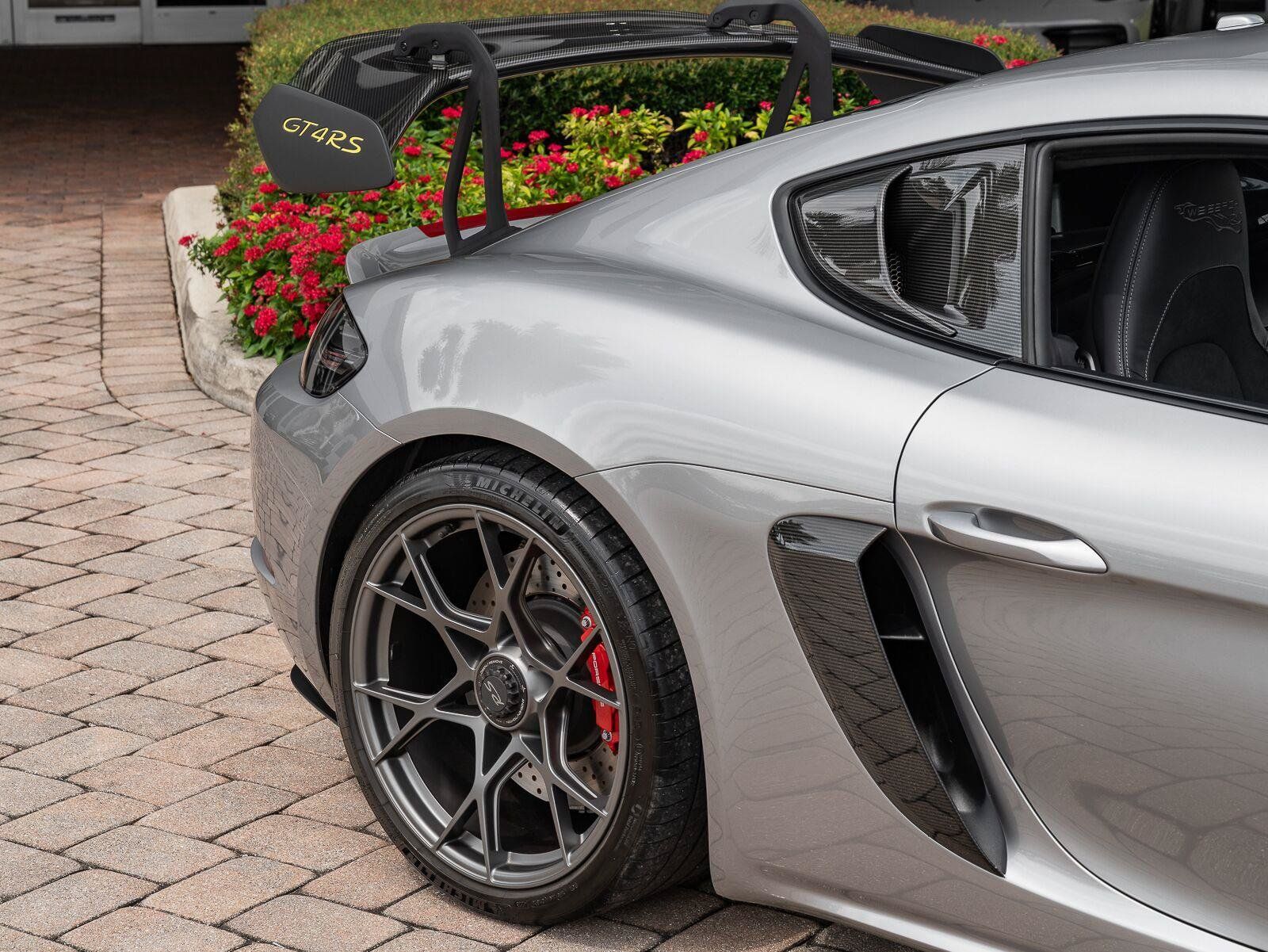 Used 2024 Porsche 718 Cayman GT4 RS RWD image 16
