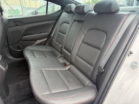 Used 2017 Hyundai Elantra Sport w/ Sport Premium Package 06 FWD image 11