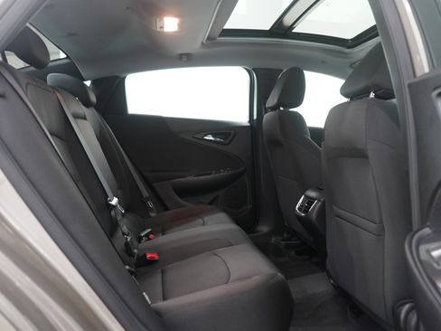 Used 2024 Chevrolet Malibu LT image 12