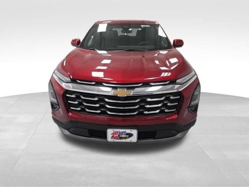 New 2026 Chevrolet Equinox LT w/ Convenience Package II AWD/4WD image 8