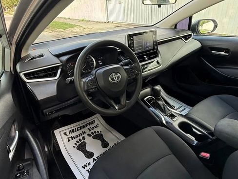 Used 2021 Toyota Corolla LE FWD image 13