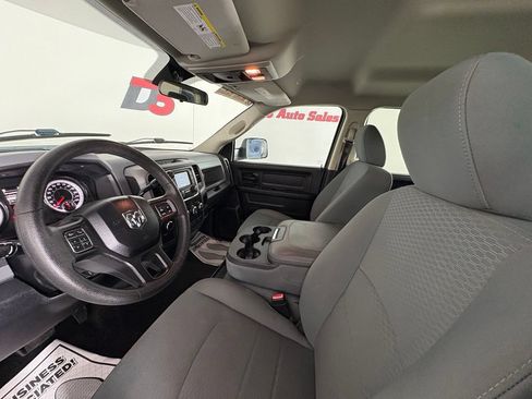 Used 2017 RAM 2500 Tradesman w/ Chrome Appearance Group AWD/4WD image 17