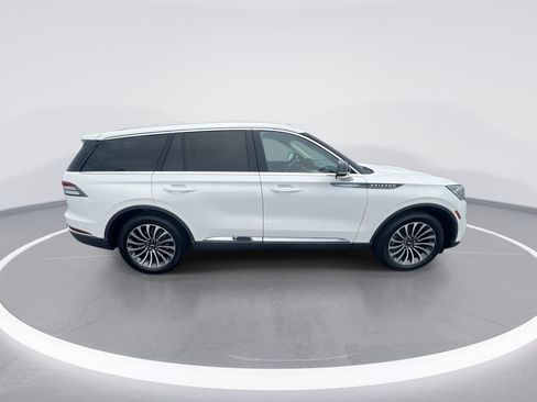 Used 2021 Lincoln Aviator Reserve w/ Equipment Group 201A AWD/4WD image 9