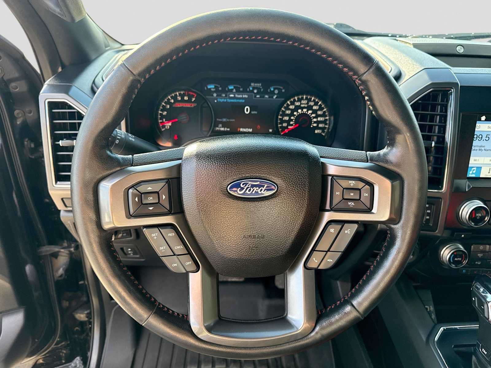 Used 2018 Ford F150 Lariat w/ Equipment Group 502A Luxury AWD/4WD image 21