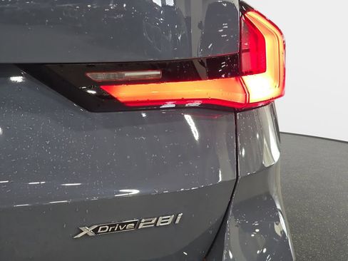 Used 2023 BMW X1 xDrive28i AWD/4WD image 26