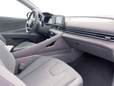 New 2026 Hyundai Elantra SEL Sport Premium FWD image 15