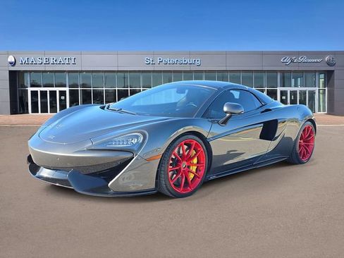 Used 2020 McLaren 570S Spider image 4