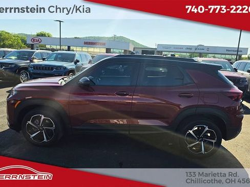 Used 2023 Chevrolet TrailBlazer RS FWD image 4