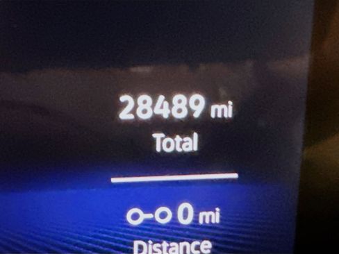 Used 2024 Volkswagen Taos SE image 18