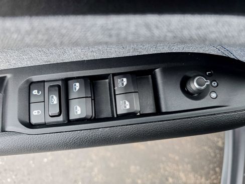 Used 2024 Jeep Compass Latitude image 26