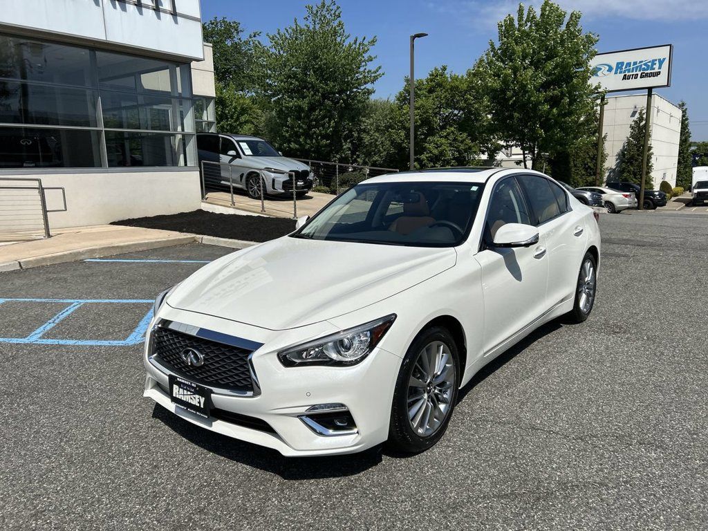 Certified 2023 INFINITI Q50 Luxe AWD/4WD image 4