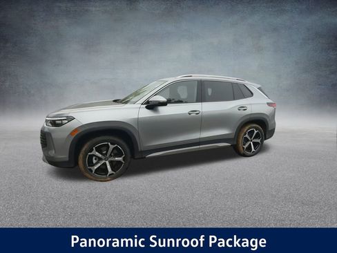 New 2025 Volkswagen Tiguan SE image 8