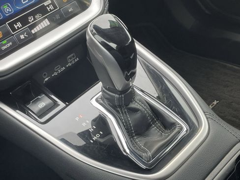 Certified 2024 Subaru Outback Premium image 23