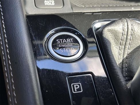 Used 2023 Nissan Kicks SR image 25