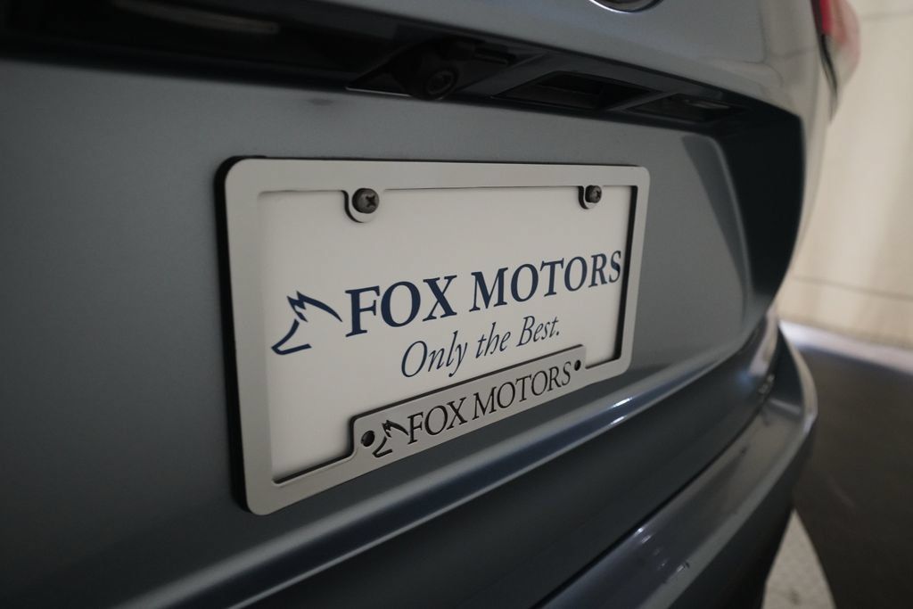 Used 2020 Toyota Highlander XLE FWD image 38