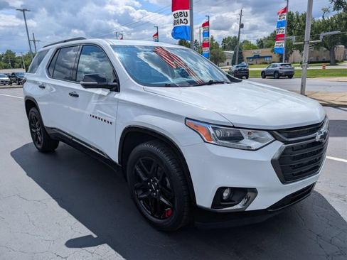 Used 2020 Chevrolet Traverse Premier w/ Redline Edition AWD/4WD image 7