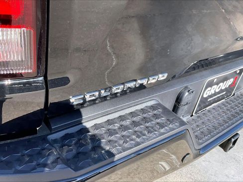 Used 2025 Chevrolet Colorado ZR2 w/ Technology Package image 30