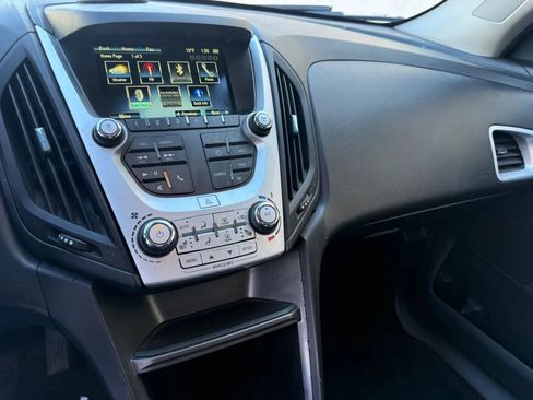 Used 2017 Chevrolet Equinox LT w/ Convenience Package image 21