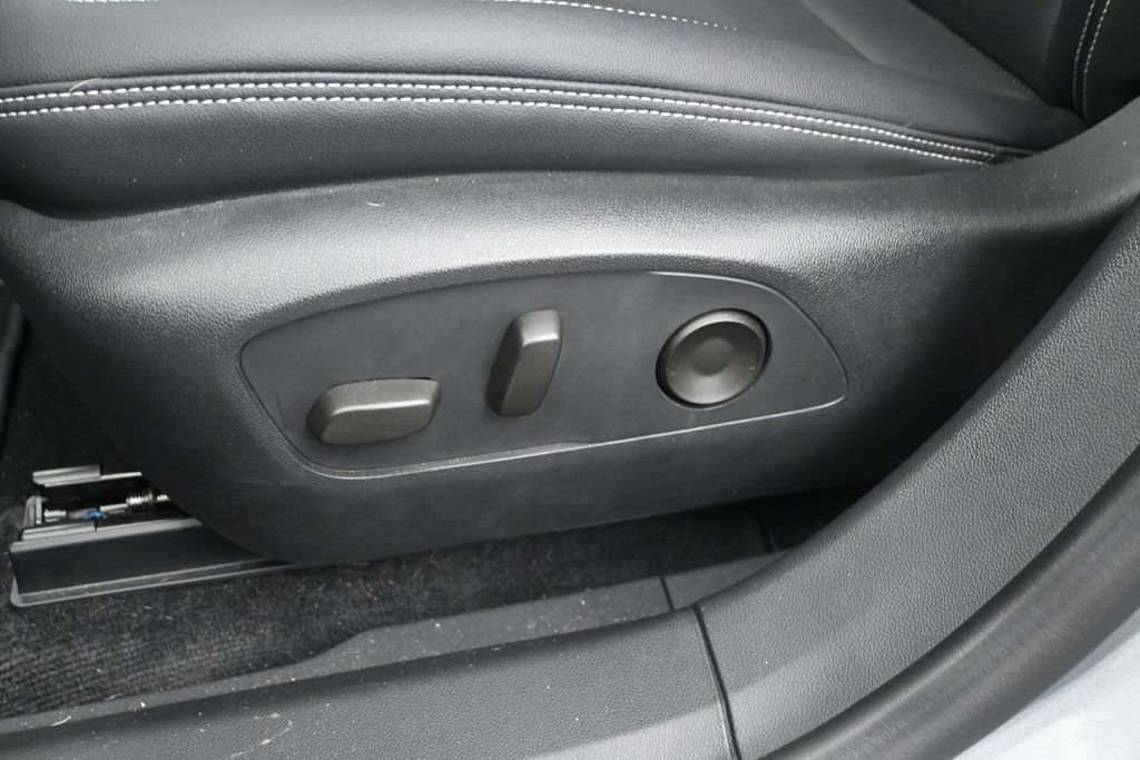 Used 2024 Chevrolet Blazer EV LT AWD/4WD image 9