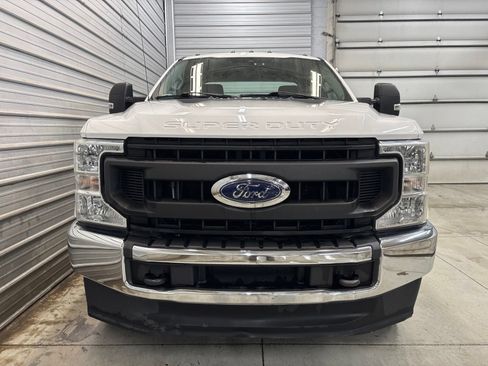 Used 2020 Ford F250 XL w/ Power Equipment Group AWD/4WD image 2