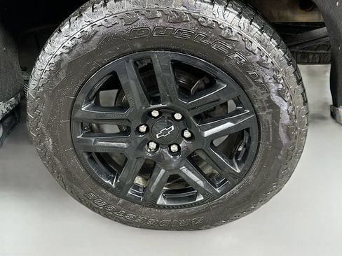 Used 2024 Chevrolet Silverado 1500 RST w/ Convenience Package II AWD/4WD image 32