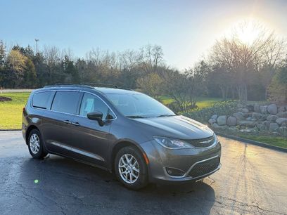 Used 2020 Chrysler Pacifica Touring