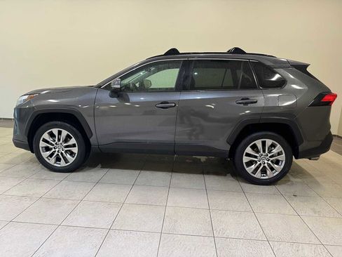 Certified 2022 Toyota RAV4 XLE Premium AWD/4WD image 3