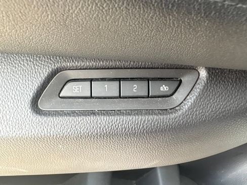 Used 2015 Cadillac Escalade Luxury AWD/4WD image 10