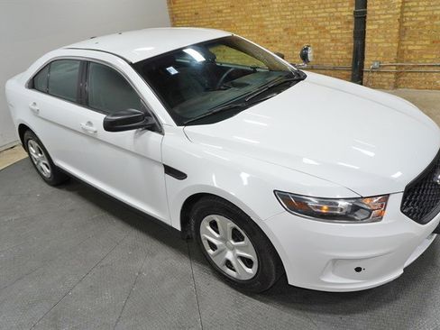 Used 2017 Ford Taurus Police Interceptor AWD image 8