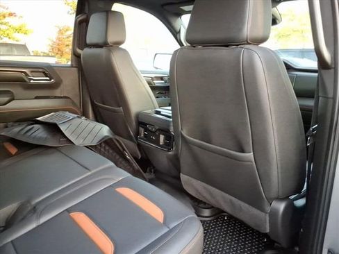 Used 2024 GMC Sierra 1500 AT4 w/ Technology Package image 26