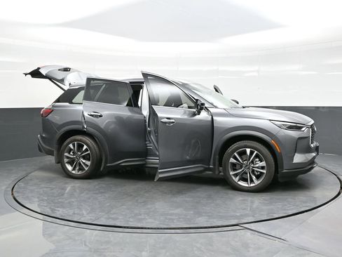 Certified 2023 INFINITI QX60 Luxe w/ Vision Package AWD/4WD image 50