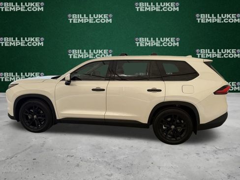 Used 2024 Toyota Grand Highlander Platinum image 11