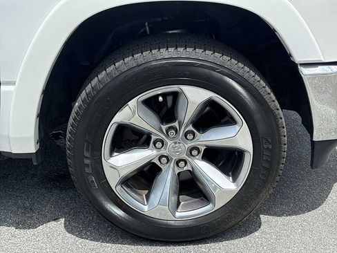 Used 2019 RAM 1500 Limited AWD/4WD image 34