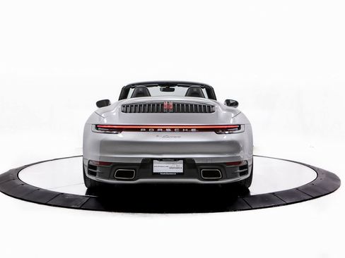 Certified 2022 Porsche 911 Carrera image 6