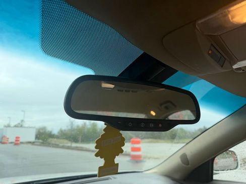 Used 2007 Buick Lucerne CXL FWD image 17