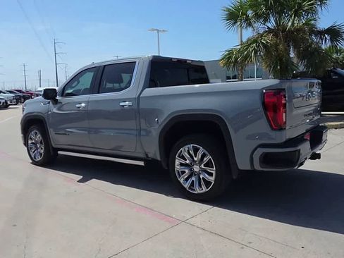 Used 2025 GMC Sierra 1500 Denali w/ Denali Reserve Package AWD/4WD image 6