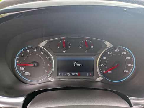 Used 2023 Chevrolet Traverse RS w/ LPO, Floor Liner Package FWD image 17