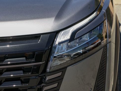 New 2026 Nissan Pathfinder SL FWD image 10