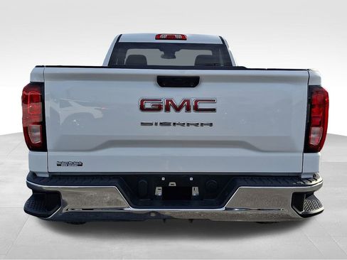 Used 2024 GMC Sierra 1500 Pro w/ Convenience Package image 5